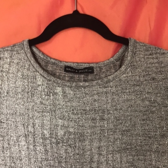 Nally & Millie Women’s Tunic Silver Metallic with Long Bell Sleeves L/XL - Picture 4 of 10